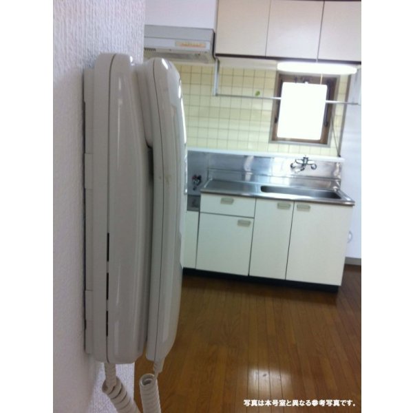 画像10: ファミール８　１０１号室