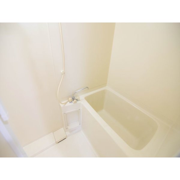 画像6: ファミール８　１０２号室