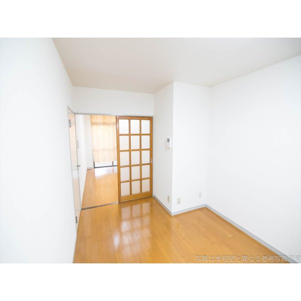 画像6: ファミール８　２０１号室