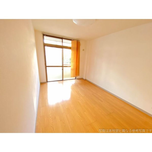 画像5: ファミール８　１０３号室