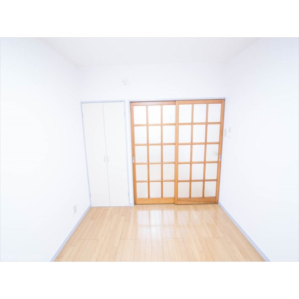 画像3: ファミール８　３０２号室