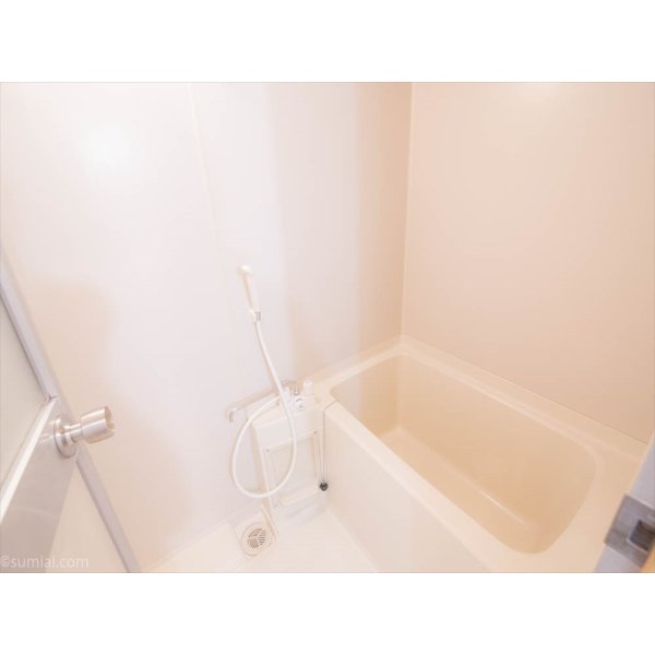 画像8: ファミール８　３０２号室